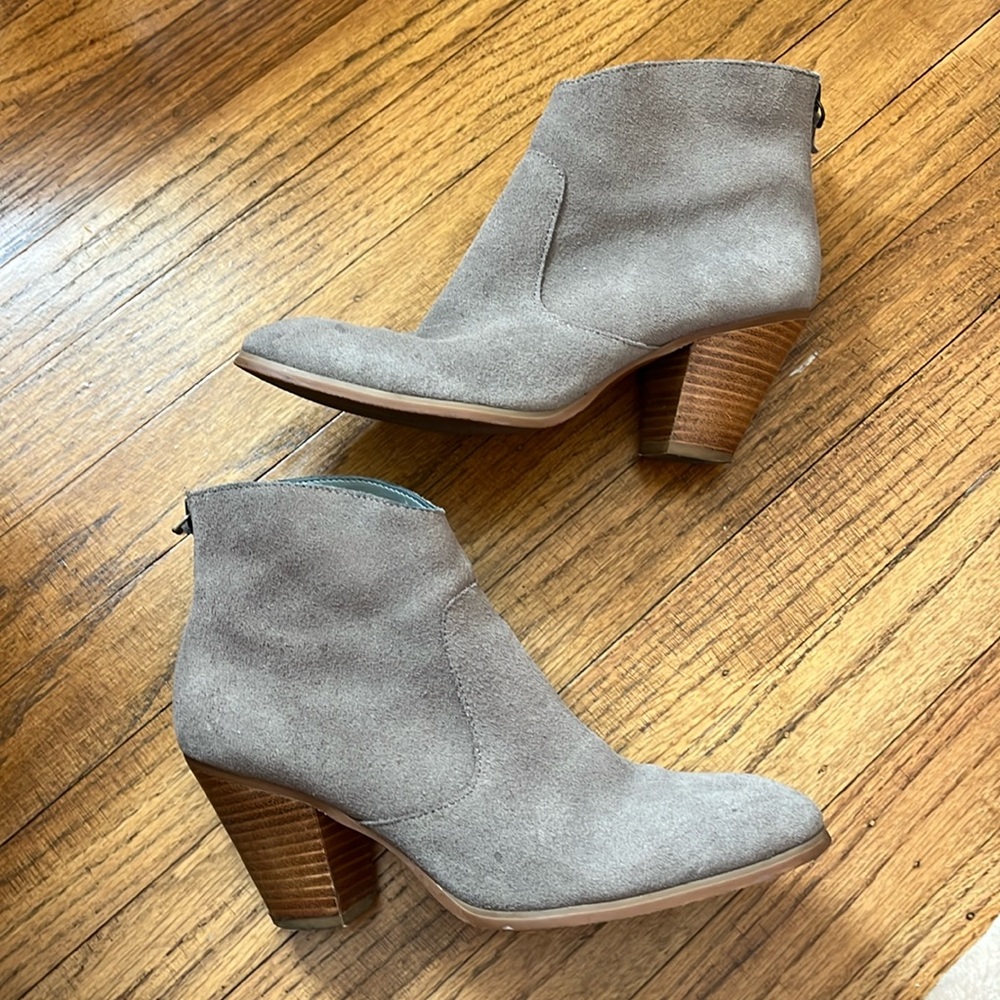 Tesori Suede Leather Block Heeled Short Boots